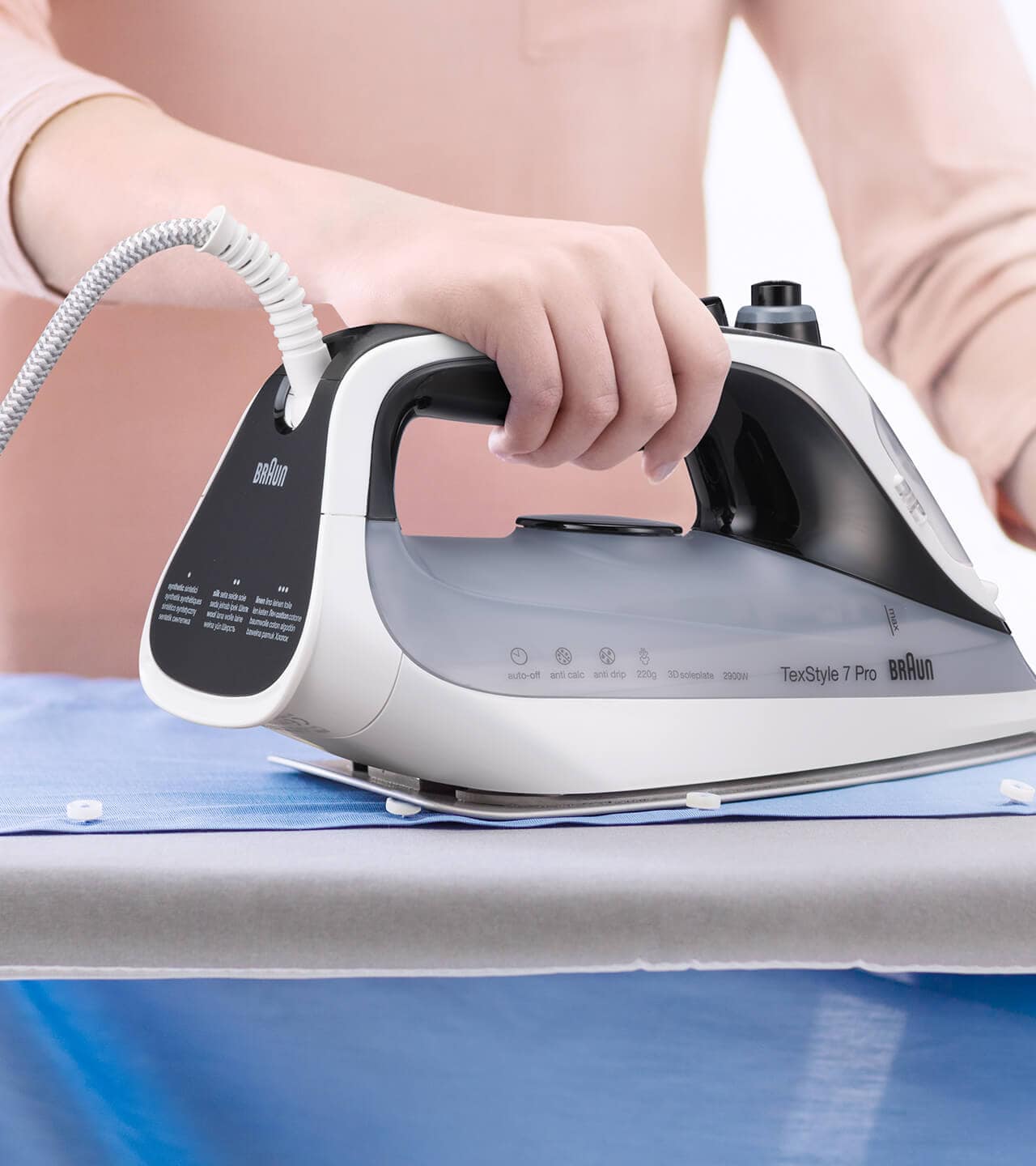 Braun TexStyle 7 Pro steam iron with FreeGlide 3D Technology